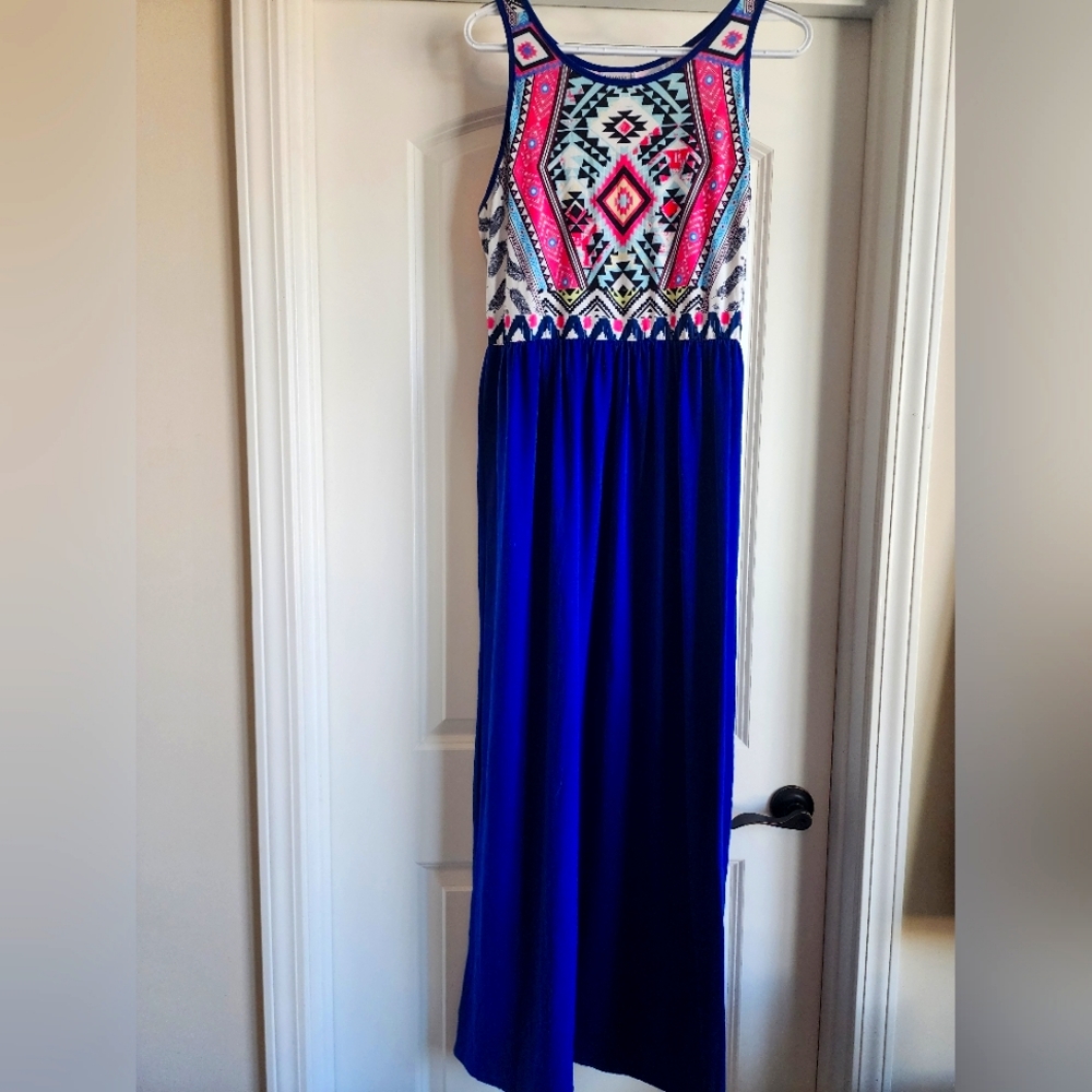 Womens medium maxi dress